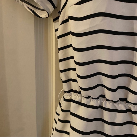 H&M Peplum Blouse Top • 2 / XS - Picture 5 of 13